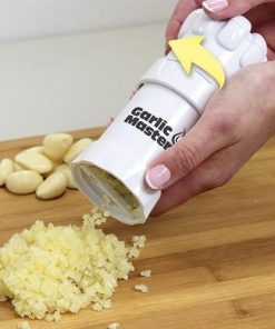 Garlic Master – Perfect Cubes With Just A Twist!