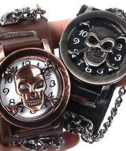 Skull Clamshell Wrist Watch For Men & Women